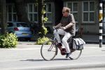 Amsterdam 11 mei 2018 
Ivo Niehe op zijn (dames)fiets