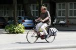 Amsterdam 11 mei 2018 
Ivo Niehe op zijn (dames)fiets