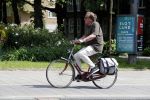 Amsterdam 11 mei 2018 
Ivo Niehe op zijn (dames)fiets
