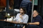 Amsterdam 31 mei 2018
Javier Guzman op terras met â€¦..