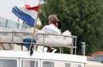 Amsterdam / Loosdrecht 12 mei 2018
Jeroen Pauw en zijn vriendin Zoe doen boodschappen in Amsterdam waarna ze naar hun boot in Loosdrecht rijden.