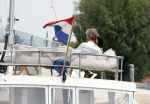 Amsterdam / Loosdrecht 12 mei 2018
Jeroen Pauw en zijn vriendin Zoe doen boodschappen in Amsterdam waarna ze naar hun boot in Loosdrecht rijden.