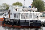 Amsterdam / Loosdrecht 12 mei 2018
Jeroen Pauw en zijn vriendin Zoe doen boodschappen in Amsterdam waarna ze naar hun boot in Loosdrecht rijden.