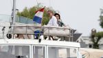 Amsterdam / Loosdrecht 12 mei 2018
Jeroen Pauw en zijn vriendin Zoe doen boodschappen in Amsterdam waarna ze naar hun boot in Loosdrecht rijden.