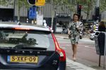 Amsterdam / Loosdrecht 12 mei 2018
Jeroen Pauw en zijn vriendin Zoe doen boodschappen in Amsterdam waarna ze naar hun boot in Loosdrecht rijden.