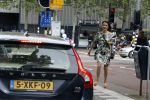 Amsterdam / Loosdrecht 12 mei 2018
Jeroen Pauw en zijn vriendin Zoe doen boodschappen in Amsterdam waarna ze naar hun boot in Loosdrecht rijden.