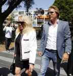 Amsterdam 28 mei 2018
Rechtszaak Patricia Paay tegen Geen Stijl en Eendevanger. Patricia kwam met haar man Robbert Hinfelaar naar de rechtbank in Amsterdam. Johan Vlemmix was ook aanwezig.