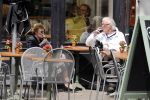 Amsterdam 5 juni 2018
John v d Rest mnet (een) vriendin op terras.