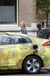 Amsterdam 25 mei 2018
Kimberley Klaver wandelend op straat