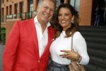 Utrecht 2 juni 2018
Gala van Wesley Sneijder in Hoptel v d Valk. Wesley kreeg een belangrijke onderscheiding van de gemeente Utrecht buit bhanden van Burgemeester Jan v Zanen. Yolanthe Sneijder Cabau v Kasbergen feliciteerde hem. Marcel Boekhoorn met zijn vriendin Rebecca Cabau