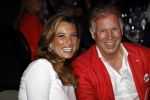Utrecht 2 juni 2018
Gala van Wesley Sneijder in Hoptel v d Valk. Wesley kreeg een belangrijke onderscheiding van de gemeente Utrecht buit bhanden van Burgemeester Jan v Zanen. Yolanthe Sneijder Cabau v Kasbergen feliciteerde hem. Marcel Boekhoorn met zijn vriendin Rebecca Cabau