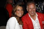 Utrecht 2 juni 2018
Gala van Wesley Sneijder in Hoptel v d Valk. Wesley kreeg een belangrijke onderscheiding van de gemeente Utrecht buit bhanden van Burgemeester Jan v Zanen. Yolanthe Sneijder Cabau v Kasbergen feliciteerde hem. Marcel Boekhoorn met zijn vriendin Rebecca Cabau