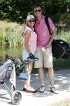 Eemnes 28 mei 2018
Golfwedstrijd ten bate van Warchild met oa Victor Reinier Toine v Peperstraten Mariska v Kolck en Frits Sissing. Kunstenaar Pim Smit maakt samen met victor Reinier een schilderij .