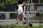 Wijdewormer 22 mei 2018
Marnix Knetemann isa een van de deelnemers aan boer zoekt vrouw.
Wijdewormer 22 mei 2018
Elise Knetemann met zoontje op bezoek bij haar broer Marnix Knetemann