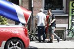 Amsterdam 6 juni 2018
Martin Garrix aan het winkelen met zijn vader en moeder (ouders)