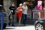 Amsterdam 6 juni 2018
Martin Garrix aan het winkelen met zijn vader en moeder (ouders)