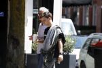 Amsterdam 6 juni 2018
Martin Garrix aan het winkelen met zijn vader en moeder (ouders)