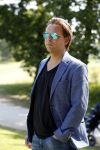 Eemnes 28 mei 2018
Golfwedstrijd ten bate van Warchild met oa Victor Reinier Toine v Peperstraten Mariska v Kolck en Frits Sissing. Kunstenaar Pim Smit maakt samen met victor Reinier een schilderij . Matthijs Albers