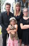 Amsterdam, 23 Augustus 2017 Premiere van Het Zwanenmeer
Nienke Romer met haar gezin en Karin Riethoven