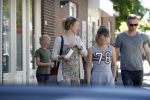 Maarssen  7 mei 2018
Noortje Herelaar (zwanger ) en Barry Atsma met zijn kinderen bij verloskundige