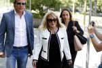 Amsterdam 28 mei 2018
Rechtszaak Patricia Paay tegen Eendevanger en Geen Stijl.nl in rechtbank van Amsterdam. Patricia kwam met haar man Robbert Hinfelaar.
