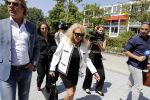 Amsterdam 28 mei 2018
Rechtszaak Patricia Paay tegen Geen Stijl en Eendevanger. Patricia kwam met haar man Robbert Hinfelaar naar de rechtbank in Amsterdam. Johan Vlemmix was ook aanwezig.
