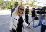 Amsterdam 28 mei 2018
Rechtszaak Patricia Paay tegen Geen Stijl en Eendevanger. Patricia kwam met haar man Robbert Hinfelaar naar de rechtbank in Amsterdam. Johan Vlemmix was ook aanwezig.