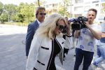 Amsterdam 28 mei 2018
Rechtszaak Patricia Paay tegen Geen Stijl en Eendevanger. Patricia kwam met haar man Robbert Hinfelaar naar de rechtbank in Amsterdam. Johan Vlemmix was ook aanwezig.