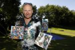 Eemnes 28 mei 2018
Golfwedstrijd ten bate van Warchild met oa Victor Reinier Toine v Peperstraten Mariska v Kolck en Frits Sissing. Kunstenaar Pim Smit maakt samen met victor Reinier een schilderij .