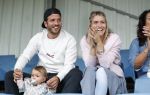 Beverwijk, 2 Juni 2018
Jaarlijks terugkerend voetbaltoernooi Rafael v d Vaart.
Beverwijk, 2 Juni 2018
Jaarlijks terugkerend voetbaltoernooi Rafael v d Vaart.
Rafael v d Vaart, Estavana Polman en Jesslynn v d Vaart