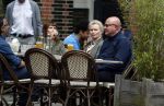 Amsterdam 24 mei 2018
Renee Soutendijk en haar man Thed Lensen met vrienden op terras