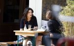 Amsterdam 24 mei 2018
Rifka Lodeizen op terras.
