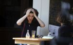 Amsterdam 24 mei 2018
Rifka Lodeizen op terras.