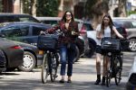 Amsterdam 29 mei 2018
Robine v d Meer met haar dochter Emma in Amsterdam zuid