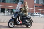 Amsterdam 29 mei 2018
Tygo Gernandt met sigaret op zijn scooter.