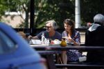 Amsterdam 20 mei 2018
Victor Reinier met zijn vriendin op terras.