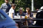 Amsterdam 20 mei 2018
Victor Reinier met zijn vriendin op terras.