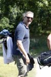 Eemnes 28 mei 2018
Golfwedstrijd ten bate van Warchild met oa Victor Reinier Toine v Peperstraten Mariska v Kolck en Frits Sissing. Kunstenaar Pim Smit maakt samen met victor Reinier een schilderij .