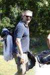 Eemnes 28 mei 2018
Golfwedstrijd ten bate van Warchild met oa Victor Reinier Toine v Peperstraten Mariska v Kolck en Frits Sissing. Kunstenaar Pim Smit maakt samen met victor Reinier een schilderij .