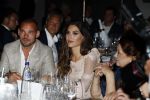 Utrecht 2 juni 2018
Gala van Wesley Sneijder in Hoptel v d Valk. Wesley kreeg een belangrijke onderscheiding van de gemeente Utrecht buit bhanden van Burgemeester Jan v Zanen. Yolanthe Sneijder Cabau v Kasbergen feliciteerde hem.