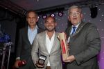 Utrecht 2 juni 2018
Gala van Wesley Sneijder in Hoptel v d Valk. Wesley kreeg een belangrijke onderscheiding van de gemeente Utrecht buit bhanden van Burgemeester Jan v Zanen. Yolanthe Sneijder Cabau v Kasbergen feliciteerde hem.