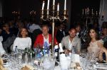 Utrecht 2 juni 2018
Gala van Wesley Sneijder in Hoptel v d Valk. Wesley kreeg een belangrijke onderscheiding van de gemeente Utrecht buit bhanden van Burgemeester Jan v Zanen. Yolanthe Sneijder Cabau v Kasbergen feliciteerde hem. Marcel Boekhoorn en Rebecca Cabau