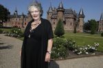 Haarzuilens 6 juni 2018
Opening expositie in kasteel de haar met oa Rene Mioch Annewil Blankers Renee Soutendijk en Willeke v Ammelrooij.
