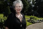 Haarzuilens 6 juni 2018
Opening expositie in kasteel de haar met oa Rene Mioch Annewil Blankers Renee Soutendijk en Willeke v Ammelrooij.