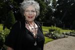Haarzuilens 6 juni 2018
Opening expositie in kasteel de haar met oa Rene Mioch Annewil Blankers Renee Soutendijk en Willeke v Ammelrooij.