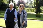 Haarzuilens 6 juni 2018
Opening expositie in kasteel de haar met oa Rene Mioch Annewil Blankers Renee Soutendijk en Willeke v Ammelrooij. Willibrord Frequin met vriendin