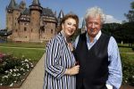 Haarzuilens 6 juni 2018
Opening expositie in kasteel de haar met oa Rene Mioch Annewil Blankers Renee Soutendijk en Willeke v Ammelrooij. Willibrord Frequin met vriendin