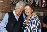 Haarzuilens 6 juni 2018
Opening expositie in kasteel de haar met oa Rene Mioch Annewil Blankers Renee Soutendijk en Willeke v Ammelrooij. Willibrord Frequin met vriendin