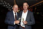 Utrecht 2 juni 2018
Gala van Wesley Sneijder in Hoptel v d Valk. Wesley kreeg een belangrijke onderscheiding van de gemeente Utrecht buit bhanden van Burgemeester Jan v Zanen. Yolanthe Sneijder Cabau v Kasbergen feliciteerde hem. Willy v d Kerkhof Ernie Brandts Leo v Veen Flp Kerkhoven ea