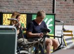 Amsterdam 23 mei 2018
Wim Kieft met vriendin op terras bij de coffeecompany.